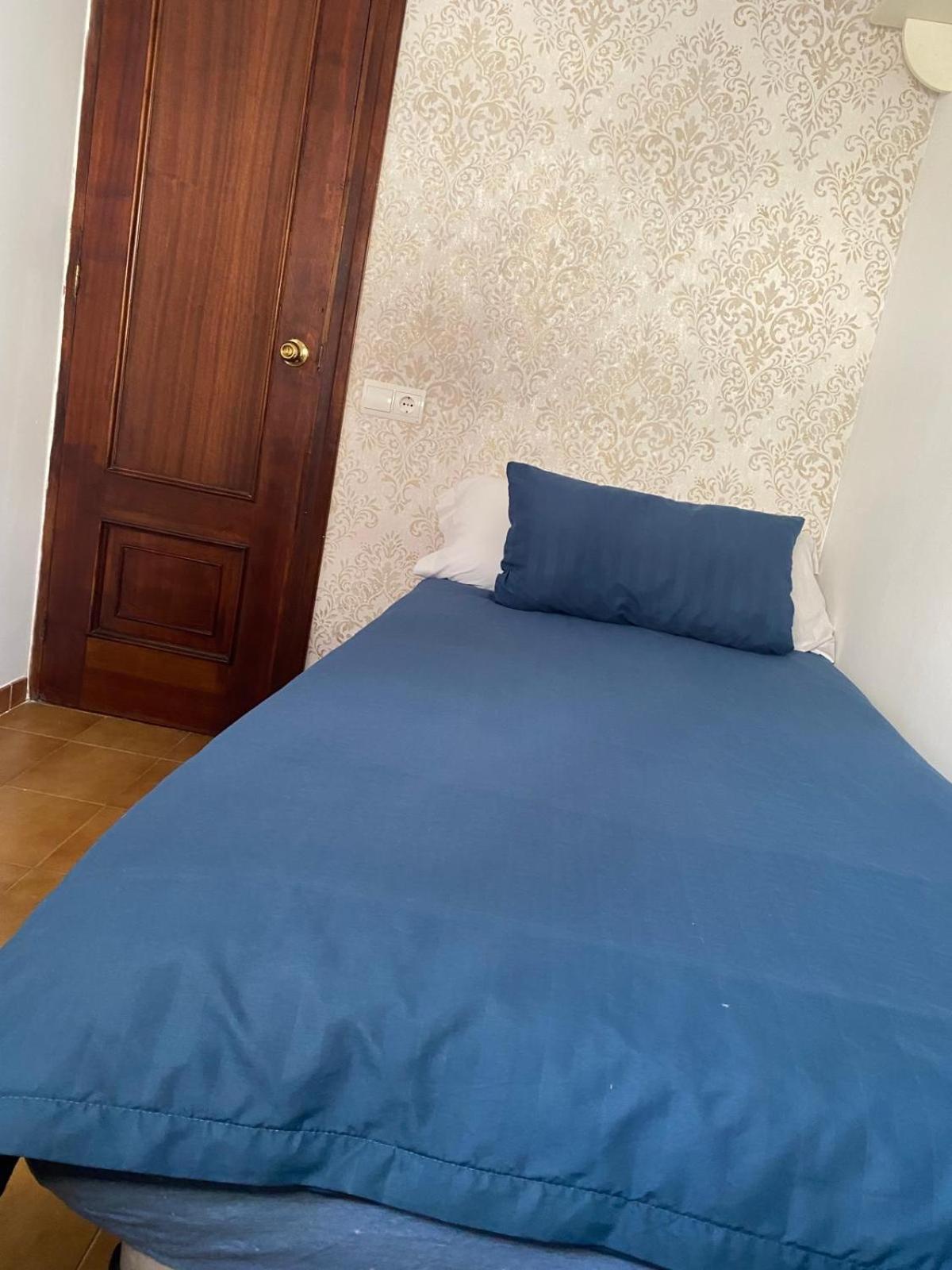 Single In Shared Homestay